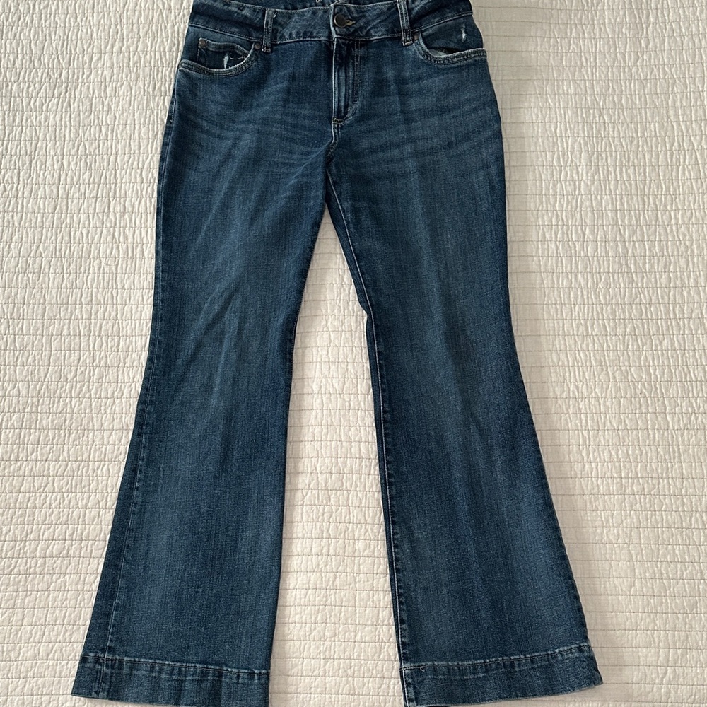 Wrangler brand Classic Blue Women's Jeans, worn once. Size 31 x 32